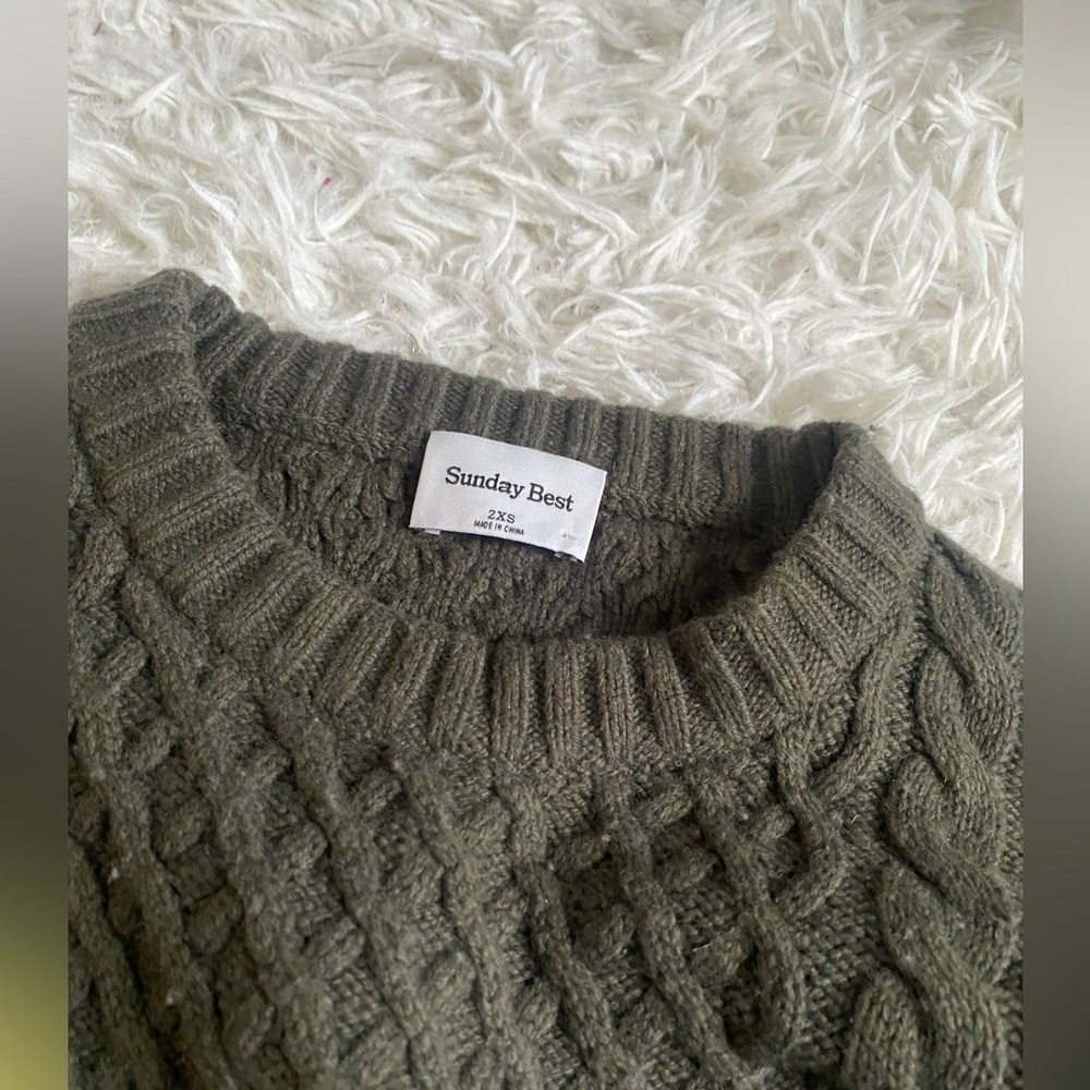 Aritzia Sunday Best Peggy Sweater - Picture 7 of 7